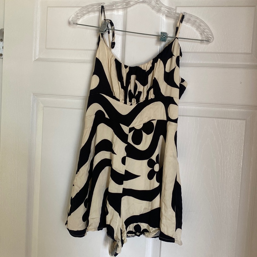 Urban Outfitter Black and Tan Romper